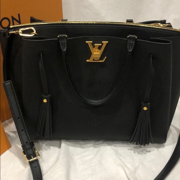 Louis Vuitton hand bag - Picture 2 of 6